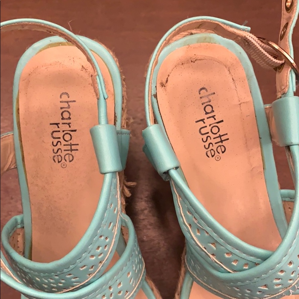 Heels - Picture 3 of 3